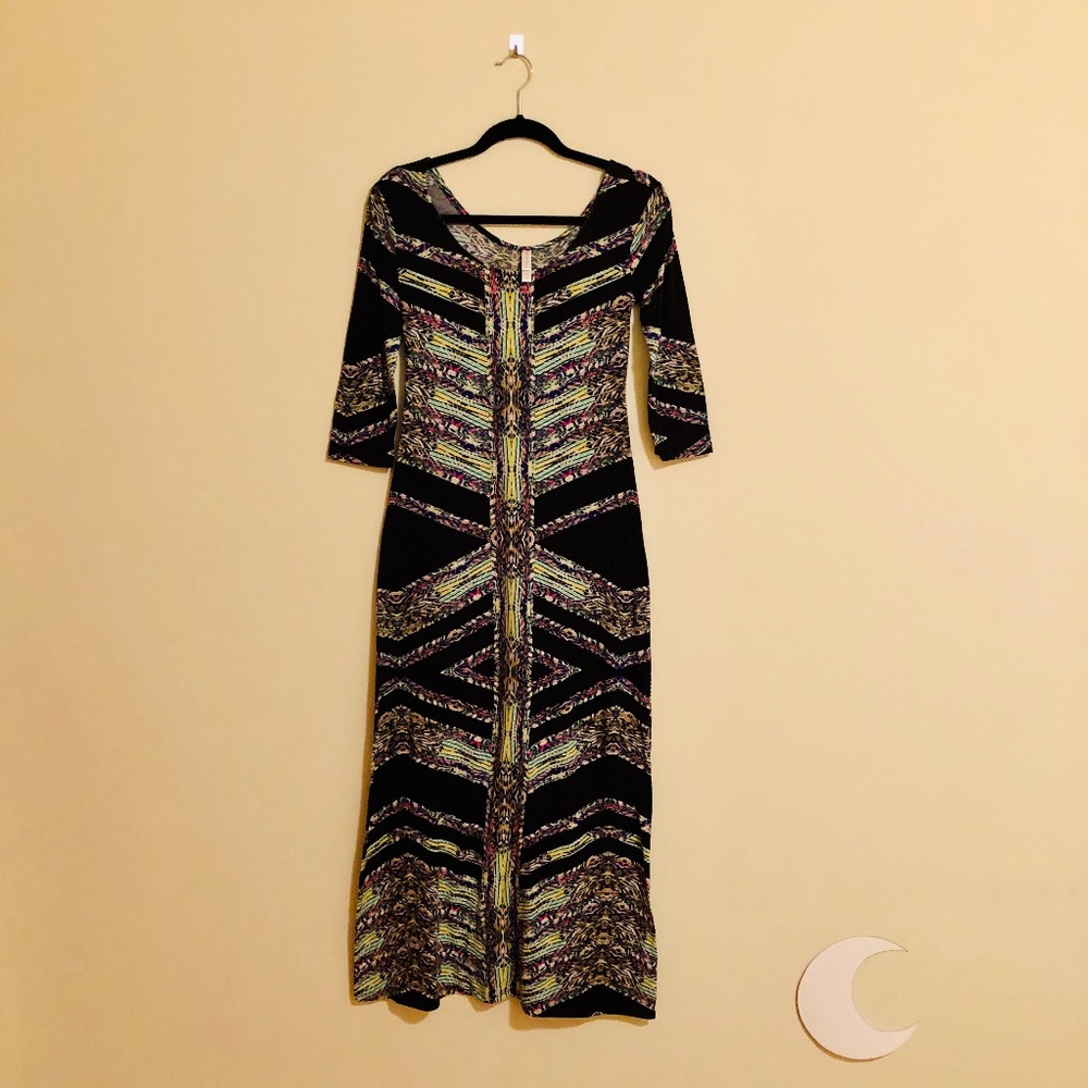 🌙 Xhilaration Maxi Dress Form Flattering Print